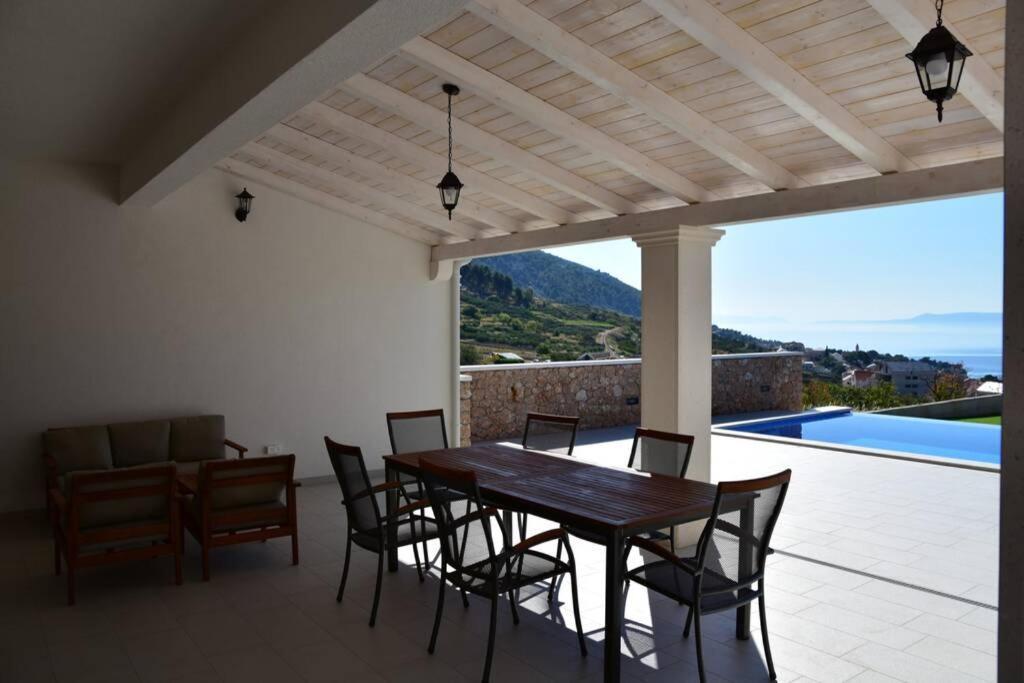 Villa Katarina - Infinity Pool With Amazing View Bol Dış mekan fotoğraf